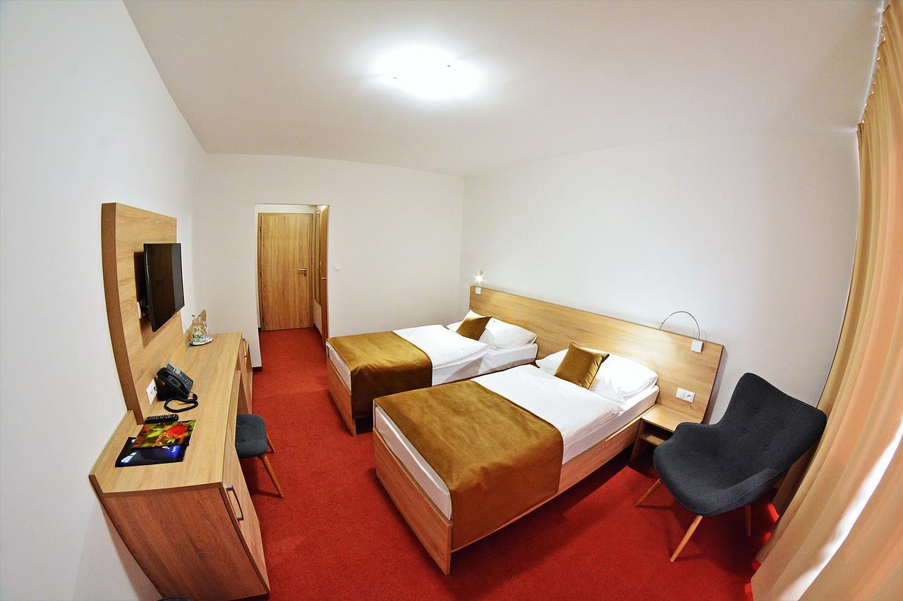 Alexandra Sport Hotel Púchov المظهر الخارجي الصورة